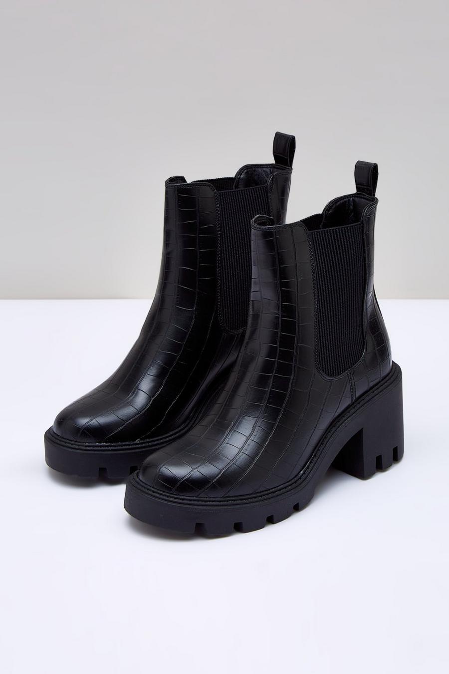 Molly Heeled Chelsea Boot